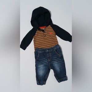 Carter's Long sleeve hooded onesie w jeans